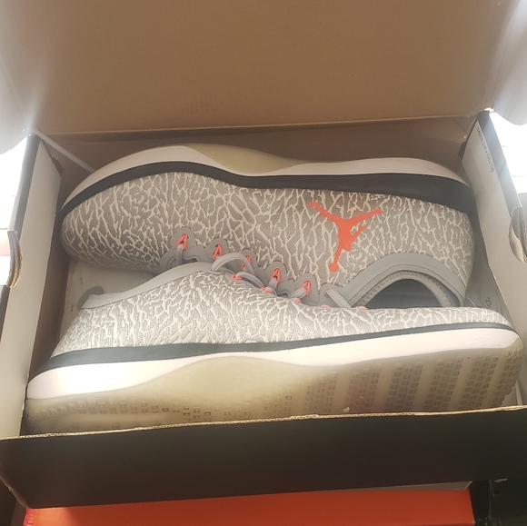 Jordan training - Picture 2 of 3